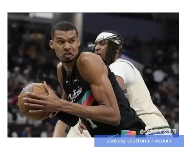 NBA东西部前十揭晓榜首竞争白热化雄鹿领衔十队无缘季后赛